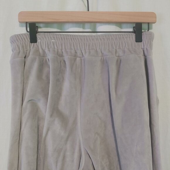 Livi Active Wide Leg Pants in Light Gray - Picture 5 of 8